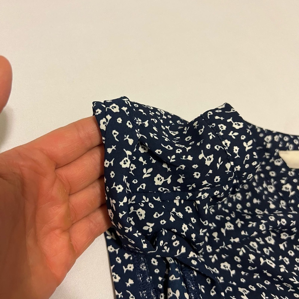 Loft Blue Sleeveless floral blouse M - Picture 3 of 8